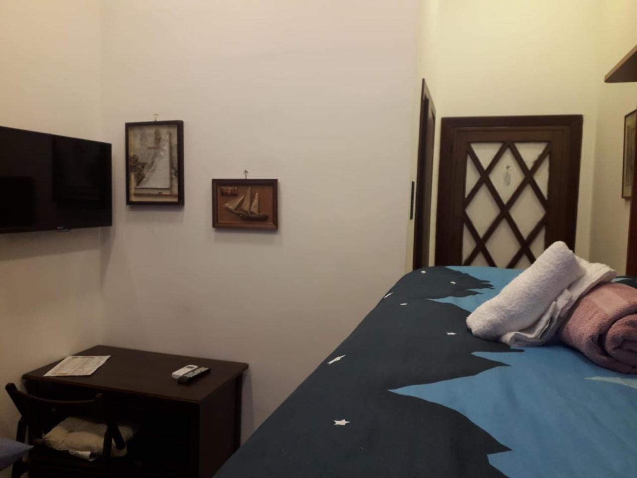 Room Don Carlo เนเปิลส์ ภายนอก รูปภาพ