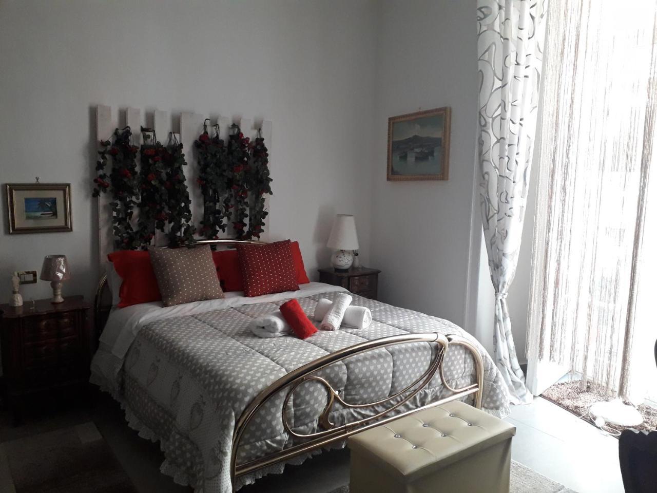 Room Don Carlo เนเปิลส์ ภายนอก รูปภาพ