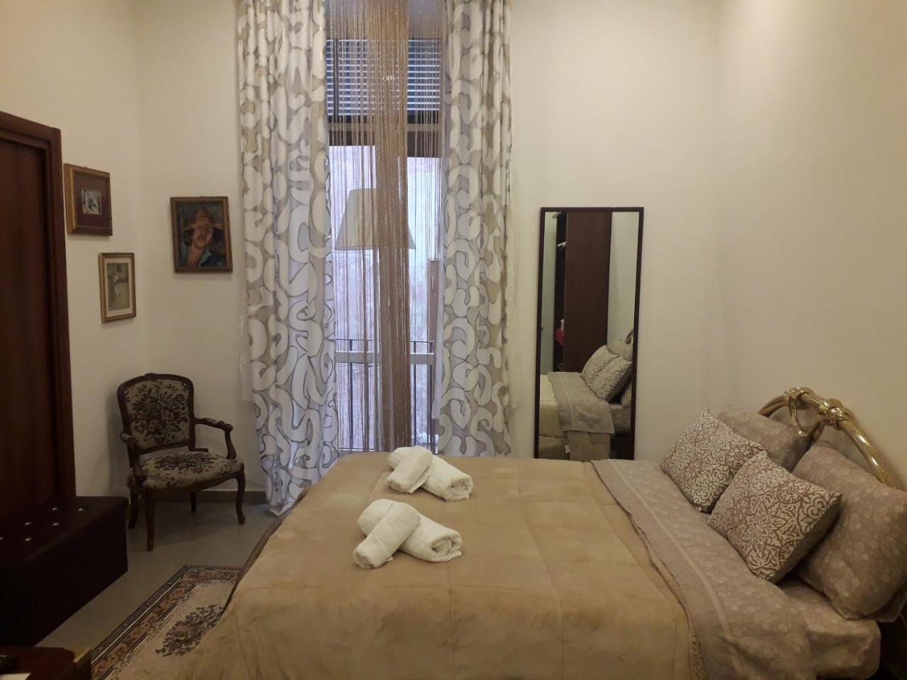 Room Don Carlo เนเปิลส์ ภายนอก รูปภาพ